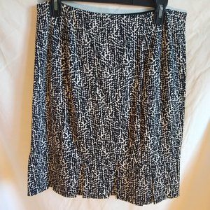 Ann Taylor Size 6 Petite Trumpet Style Skirt